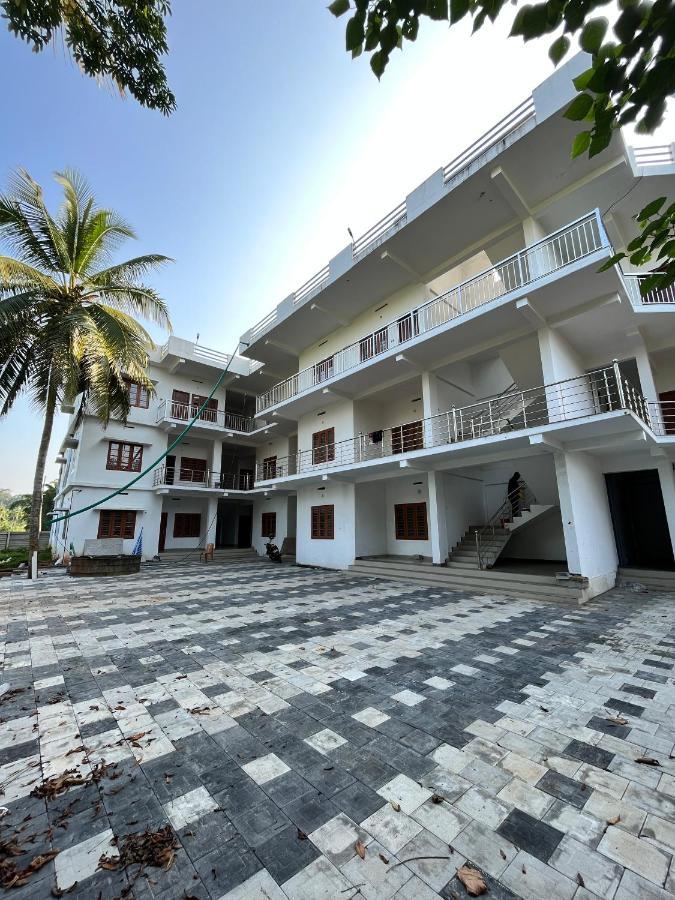 Wayanad Biriyomz Residency, Kalpatta, Low Cost Rooms And Deluxe Apartment Exterior foto